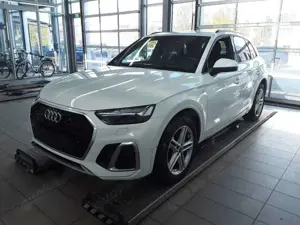 Audi Q5 2.0 TDI quattro S line StandHzg Head up. 40 TDI...