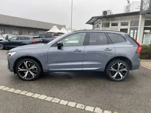 Volvo XC60 Ultimate Dark B5 AWD HUD Luftfederung AD Niveau AH Bild 2
