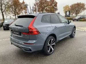 Volvo XC60 Ultimate Dark B5 AWD HUD Luftfederung AD Niveau AH Bild 5