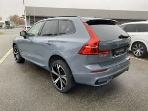 Volvo XC60 Ultimate Dark B5 AWD HUD Luftfederung AD Niveau AH Bild 3