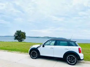 MINI Cooper S Mini Cooper S Sport-Aut. Bild 2