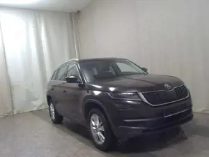 Skoda Kodiaq 2.0 TSI 4x4 Style T-Leder Navi LED AHK Bild 3