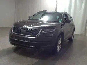 Skoda Kodiaq 2.0 TSI 4x4 Style T-Leder Navi LED AHK Bild 2