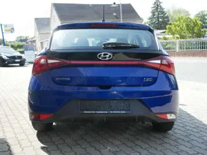 Hyundai i20 Select,  SHZ, DriveMode Bild 3