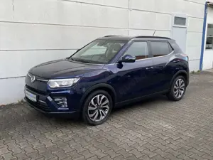 SsangYong Tivoli 1,5 T-GDI Turbo 2WD MT Onyx Nav Ledr Shz Bild 2
