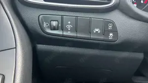 Hyundai i30 cw YES! DEKRA HU NEU NAVI KAMERA KLIMAAUTOMA Bild 4