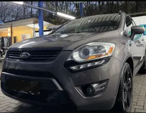 Ford Kuga 2.0 TDCi 4x4 Titanium, 140 PS, Panoroma Bild 2