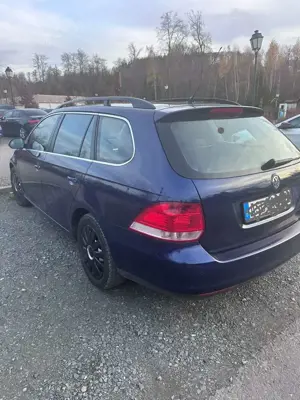 Volkswagen Golf 1.6 DSG Trendline Bild 2