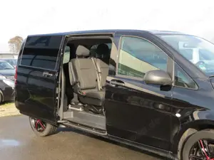 Mercedes-Benz Vito Tourer 119 CDI Edition lang Navi Kamera AHK Bild 4