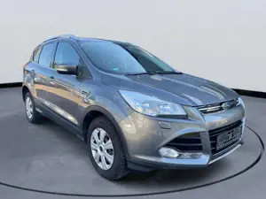 Ford Kuga Titanium+KeyFree+AHK+NAVI+Scheckheft+2.Hd