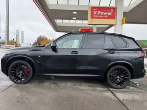 BMW X5 BMW X5 30d xDrive M-Sport-Pro LED PANO HK 360° Bild 1