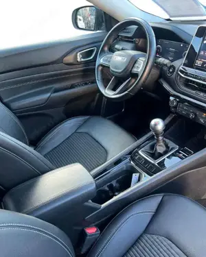 Jeep Compass 1,3 Night Eagle FWD Bild 5