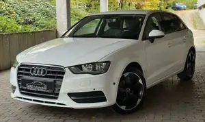 Audi A3 attraction ** 2. Hand **