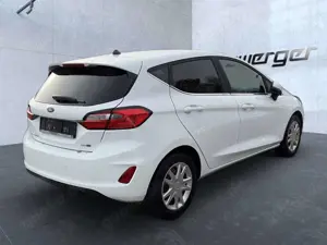 Ford Fiesta Titanium Tempomat PDC Alu 15" DAB+ AppLink Bild 3