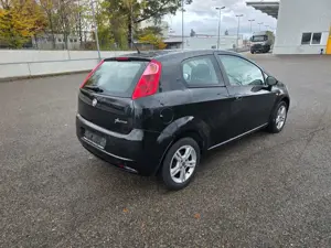 Fiat Grande Punto 1.4 8V Dynamic TÜV NEU 10/2027 Klimaanlage Bild 3