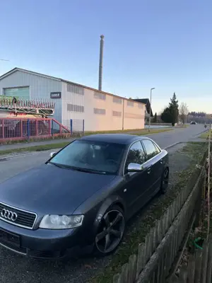 Audi A4 3.0