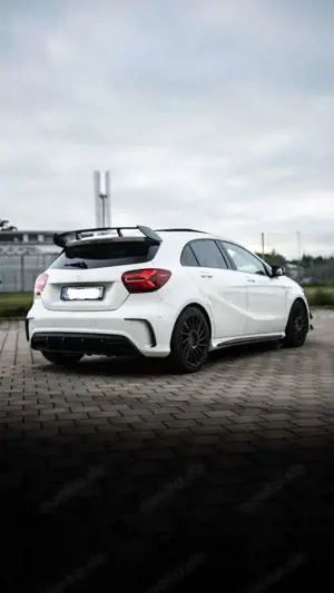 Mercedes-Benz A 45 AMG 4Matic Speedshift 7G-DCT