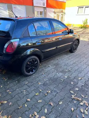 Kia Rio 1.4 EX Bild 5