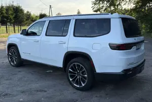 Jeep Wagoneer Bild 5