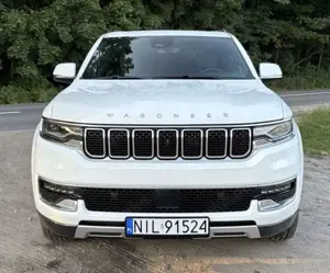 Jeep Wagoneer Bild 2