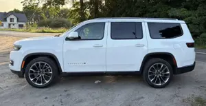 Jeep Wagoneer Bild 4