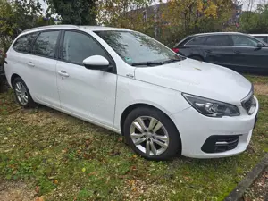 Peugeot 308 Active Bild 2