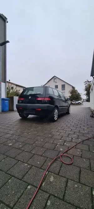 Alfa Romeo 145 1.6 Bild 4