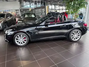 Mercedes-Benz SLC 300 9G-Tronic LED NAVI ALU Bild 4