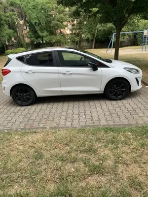 Ford Fiesta 1.0 EcoBoost SS TREND Bild 4