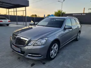 Mercedes-Benz E 200 E 200 T CDI BlueEFFICIENCY 7G TRONIC Avantgarde