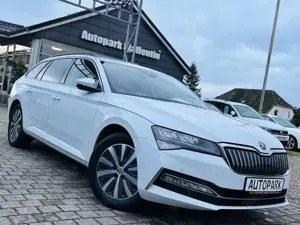Skoda Superb Combi Ambition iV *1.HAND*LED*NAVI*