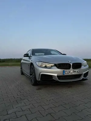 BMW 435 435i Coupe xDrive Sport-Aut. M Sport Bild 2