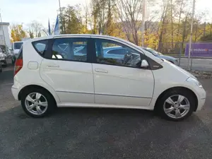 Mercedes-Benz A 180 A A 180 CDI Automatik Bild 4
