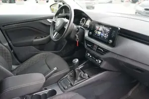 Skoda Kamiq 1.0 Ambition Plus LED ACC SmartLink AHK Bild 5