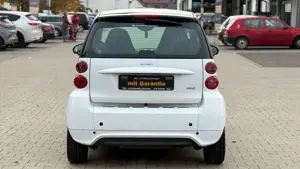 smart forTwo coupe Micro Hybrid Drive/TÜV NEU/SHZ/ALU Bild 4