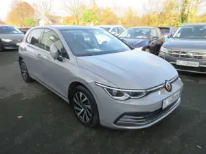 Volkswagen Golf Style 1.4 eHybrid DSG NAVI PANORAMA STANDHZG IQ LIGHT ACC ALU KEYLESS APS SITZHEIZUN