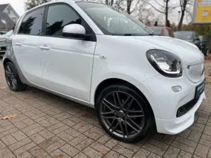 smart forFour *BRABUS-PAKET*90PS-TURBO*PANORAMA* Bild 5