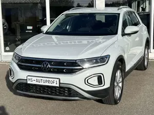 Volkswagen T-Roc 1.5 TSI Style Navi SHZ Carplay PDC LED ACC Bild 2