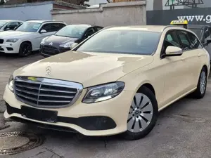 Mercedes-Benz E 200 T 9G Taxi*Leder*SH*Park-Asist*17"*USB*Android Auto