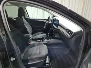 Ford Focus 1.0 MHEV Titanium X*PANO-SD*LED*GJR*-42%* Bild 3