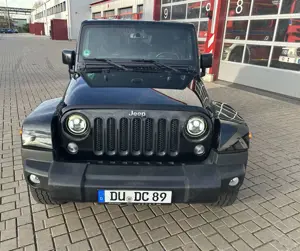 Jeep Wrangler Unlimited 2.8 CRD Modell Sahara 1. Hand TOP Bild 3