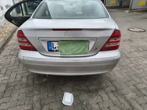 Mercedes-Benz C 180 C-Klasse Kompressor Automatik Avantgarde Bild 2