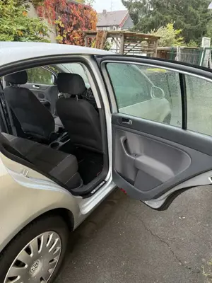 Volkswagen Golf Plus 1.6 FSI Goal Bild 5