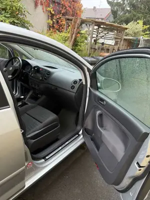 Volkswagen Golf Plus 1.6 FSI Goal Bild 4