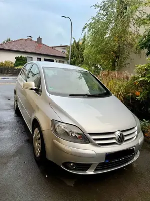 Volkswagen Golf Plus 1.6 FSI Goal Bild 2