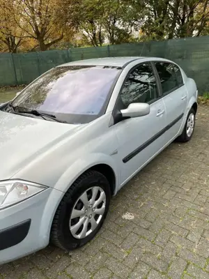 Renault Megane 1.6 Aut. Dynamique Bild 2