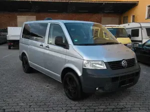 Volkswagen T5 Caravelle