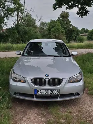 BMW 523 523i