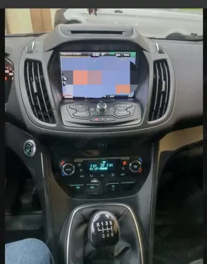 Ford Kuga 2.0 TDCi 2x4 Titanium