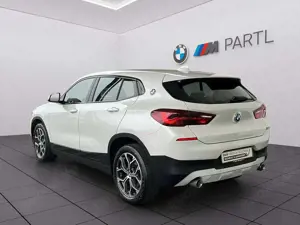 BMW X2 sDrive20i NAVI LED RFK PDC DAB  Keyless Bild 3